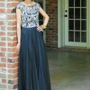 Sherri Hill prom dress